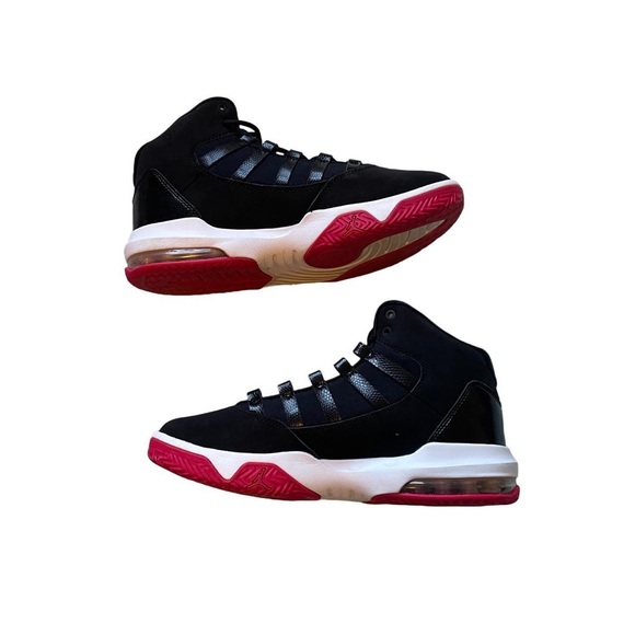 Nike Jordan Max Aura Older Kids' Shoe ! - Picture 1 of 4